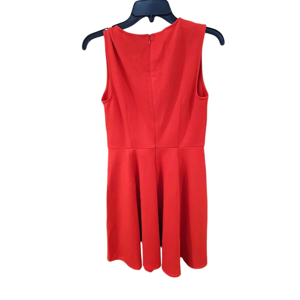 T Tahari TD901033 - Sleeveless A-Line Short Red dress  NWT.  Size 6 - Picture 4 of 10